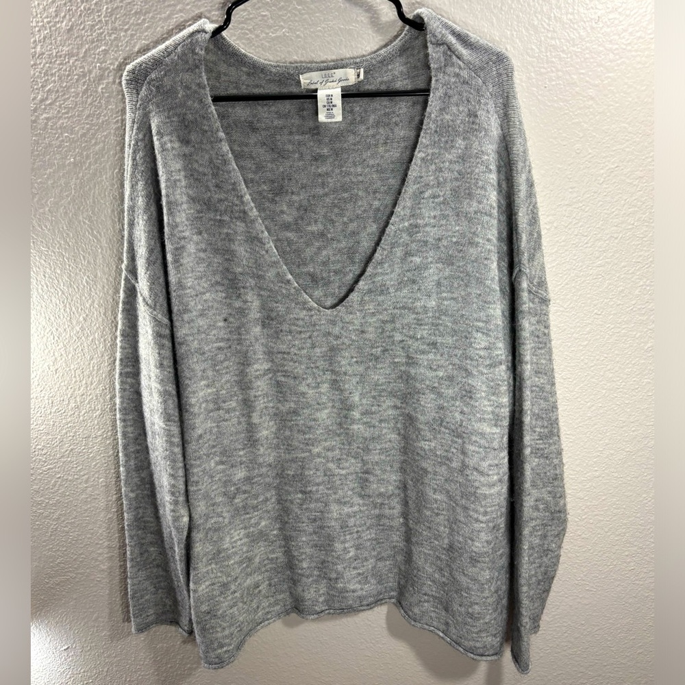 V-neck Sweater